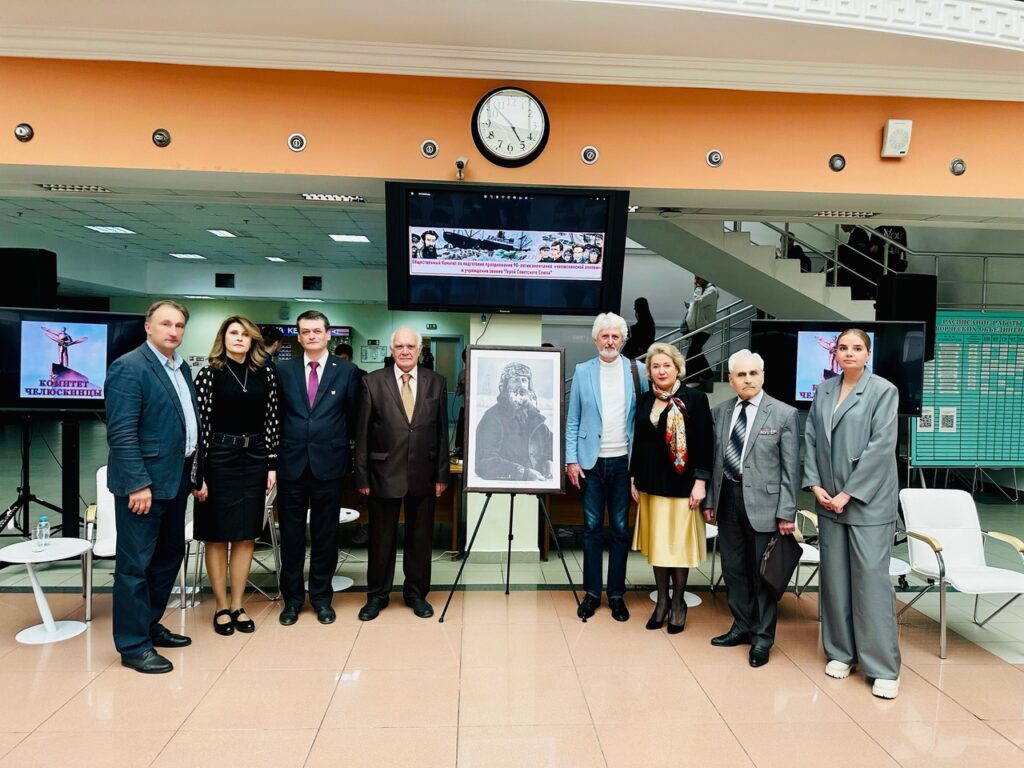Фотовыставка «Челюскинцы» открыта в Университете управления
