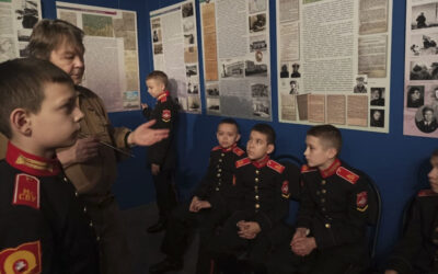 СУВОРОВЦЫ МОСКОВСКОГО ВОЕННОГО УЧИЛИЩА ПОБЫВАЛИ НА ВЫСТАВКЕ «90 ЛЕТ СЛАВНОЙ ИСТОРИИ ОСВОЕНИЯ АРКТИКИ»